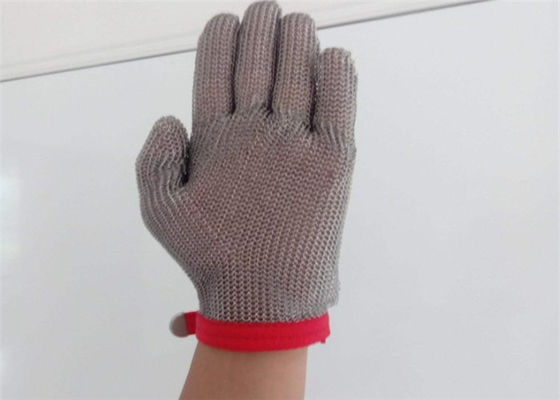 De zilveren Kleur Gelaste Scherpe Handschoenen van Chainmail, de Keukenhandschoen van Veiligheidschainmail